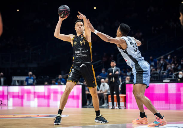 换取团队突 换取团队突