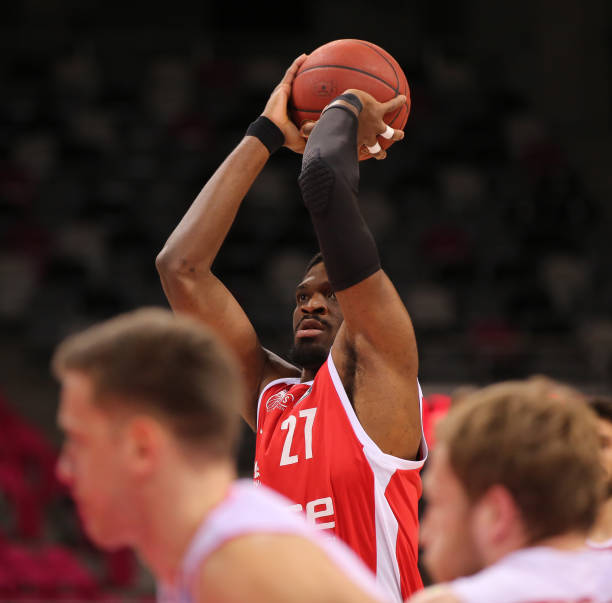 准的传球闻 准的传球闻