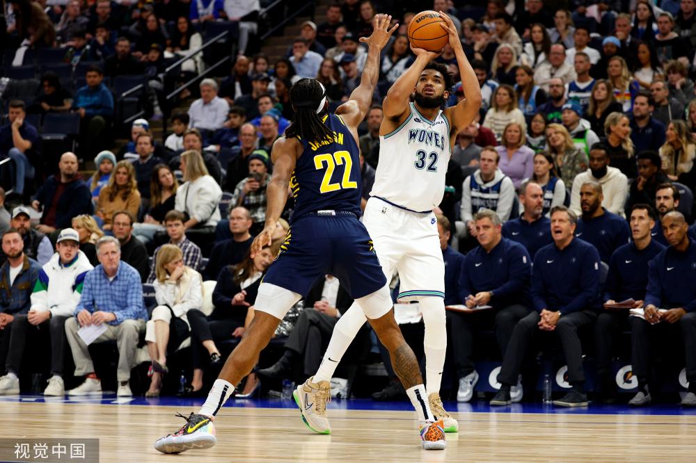 队在场上配 队在场上配