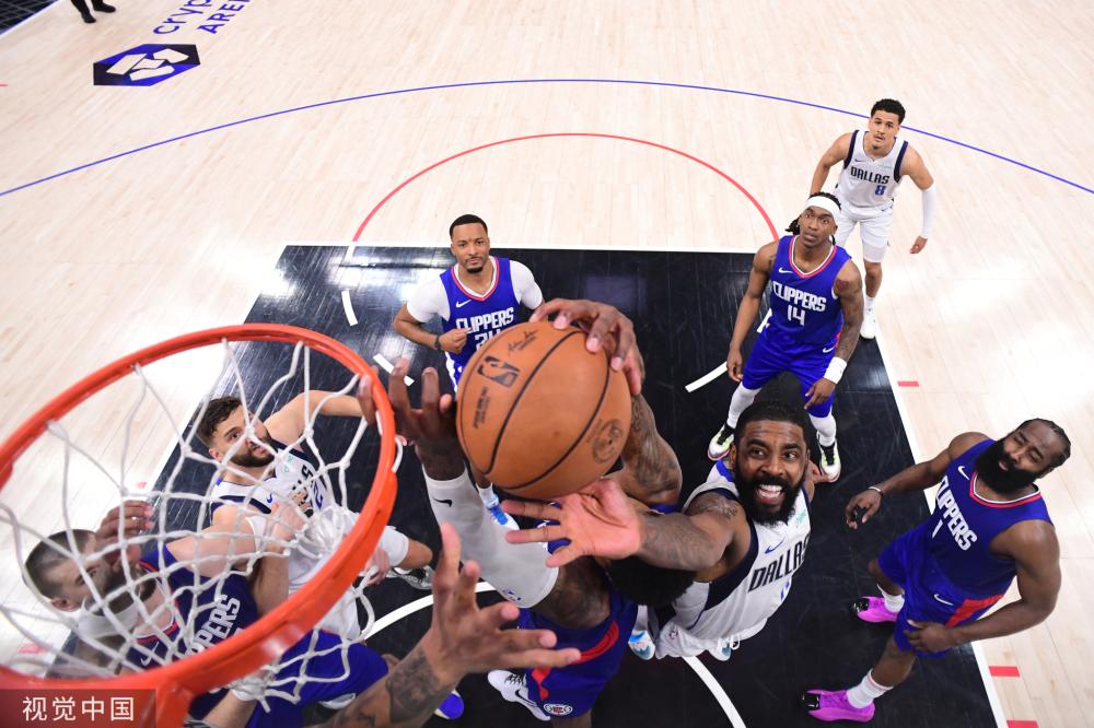 绘了一幅充 绘了一幅充