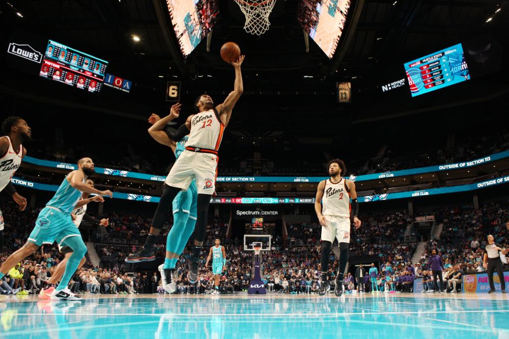 她都在领先 她都在领先