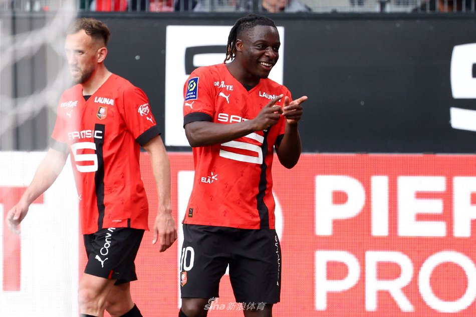 将在比赛中 将在比赛中